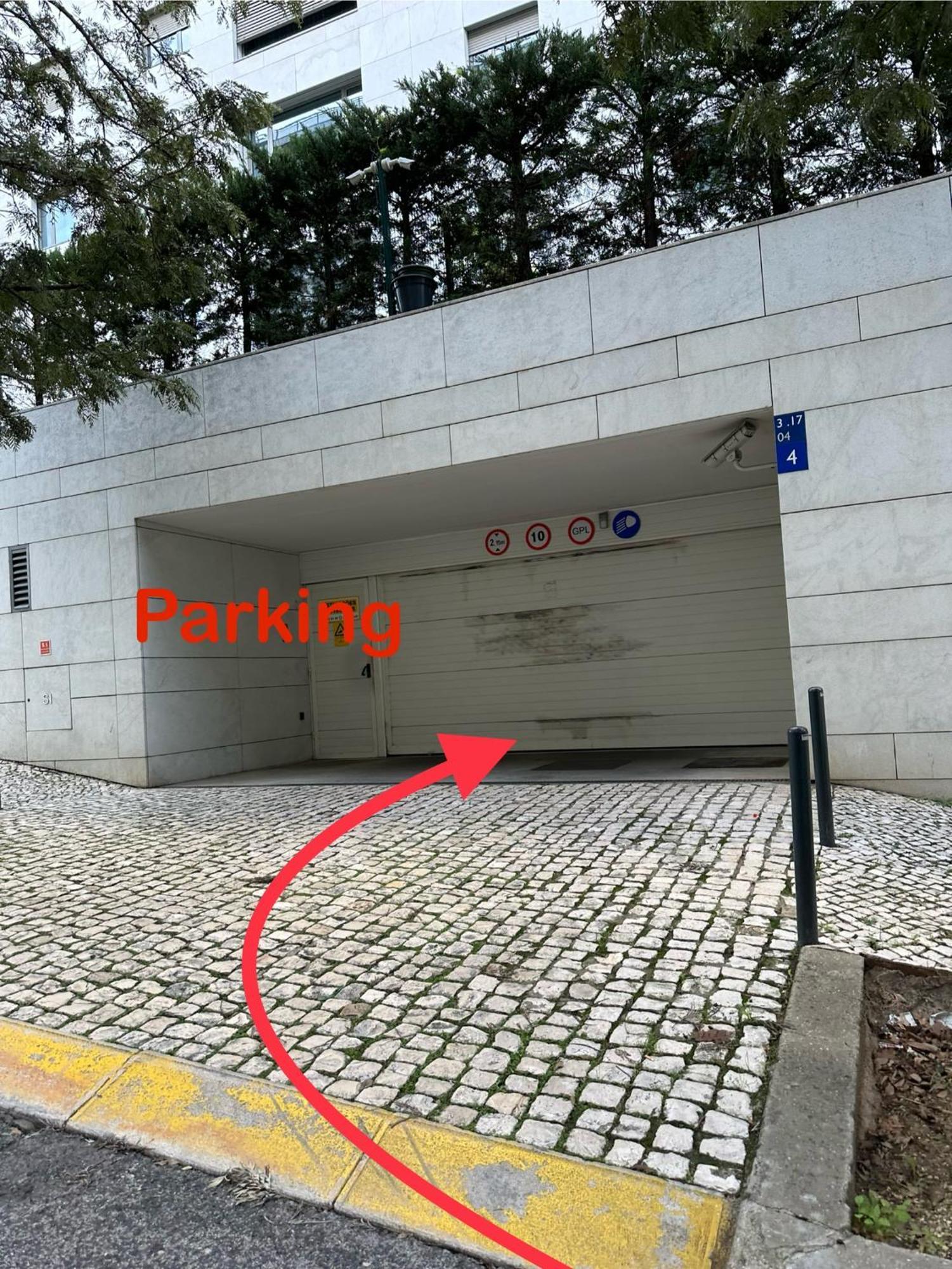 Bom Dia Parque Nacoes Lisboa W Lägenhet Exteriör bild